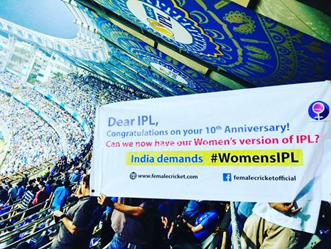 female cricket supporting women's IPL
