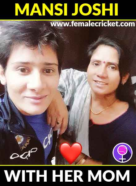 Mansi Joshi clicks a selfie with her mom