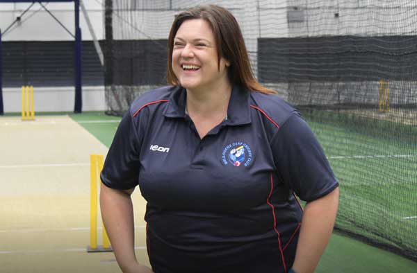 Melissa Hale inspiring deaf female cricketers
