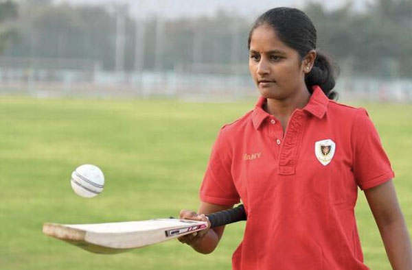 Ravi Kalpana - Female Cricket
