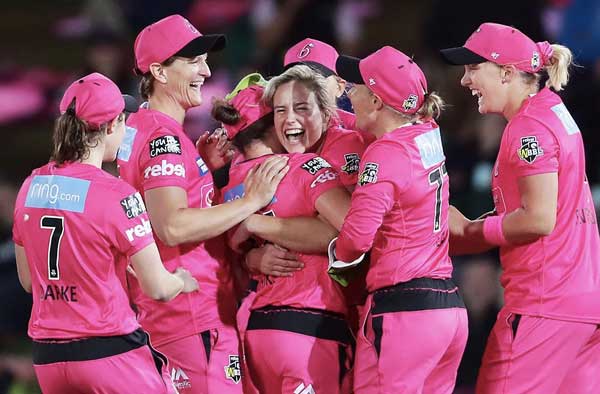 Sydney Sixers WBBL 2019. Pic Credits: SixersWBBL/Twitter