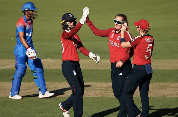 England celebrate win after defeating Thailand by 98 Runs