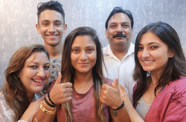 Taniya Bhatia with her family members