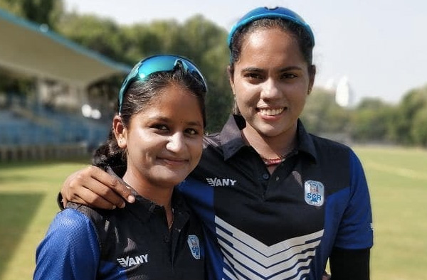 Sabbhineni Meghana with Kalpana Reddy