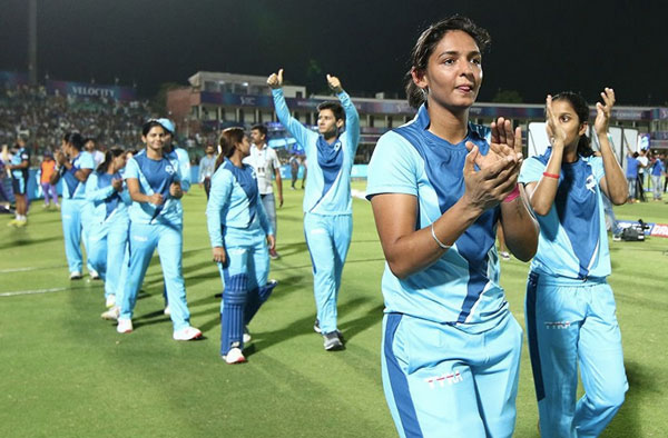 Harmanpreet Kaur and Co. thanks Crowd for the Support in Jaipur during T20 Challenge Trophy