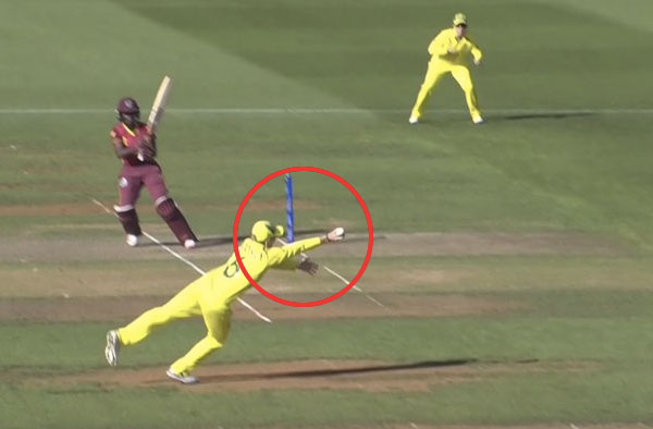 Watch Video: Beth Mooney grabs One-Handed Stunner against West Indies . PC: ICC/Getty Images