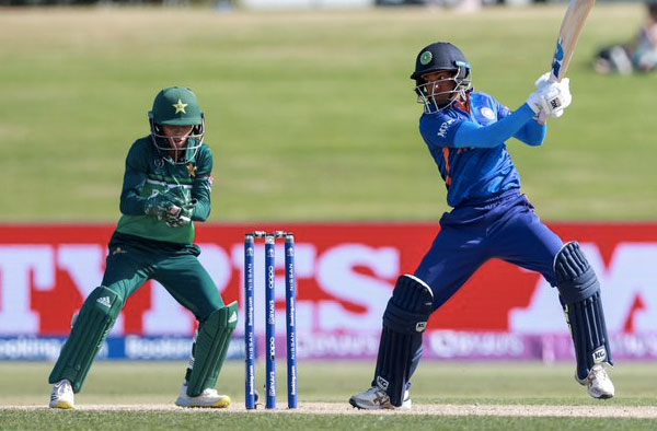 Pooja Vastrakar and Sneh Rana revives India Inning with 122 Runs Partnership. PC: ICC/Getty Images