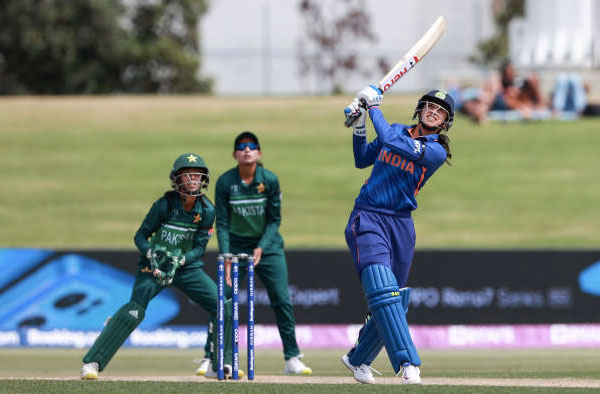 Smriti Mandhana surpasses 2500 ODI Runs, Sneh Rana and Pooja Vastrakar  Creates World Record - Female Cricket