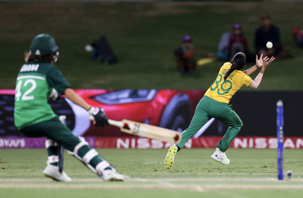 Shabnim Ismail takes an excellent catch to dismiss Diana Baig in 50th Over. PC: ICC/Getty Images