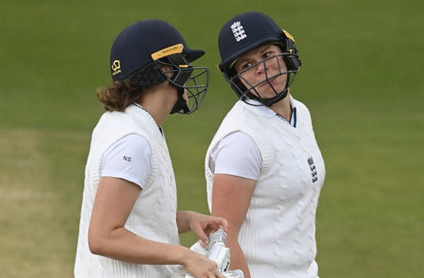 Alice-Davidson Richards and Natalie Sciver. PC: Getty Images