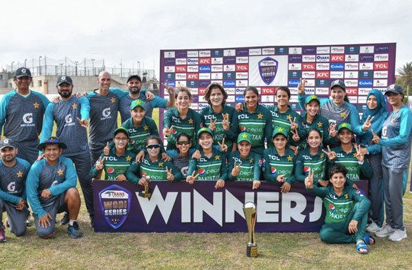 Pakistan beat Sri Lanka Women's Team 2-1 in the ODI Series. PC: Twitter
