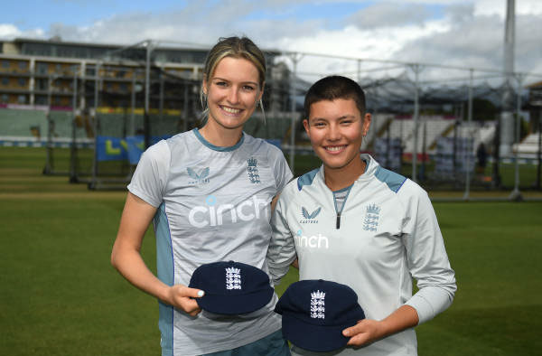 Issy Wong and Lauren Bell received their Test Cap. PC: Getty Images