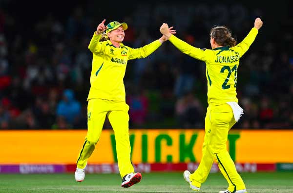 Jess Jonassen and Meg Lanning celebrating a wicket. PC: Getty Images