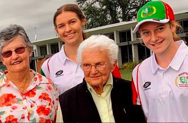 Norma Johnston (centre), pictured in 2020, played seven Tests for Australia.(Facebook: Western School Sport Association)
