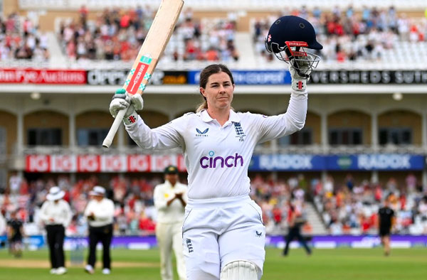 Day 3: Tammy Beaumont scores Test Double Century, becomes first English woman to create record. PC: Getty Images