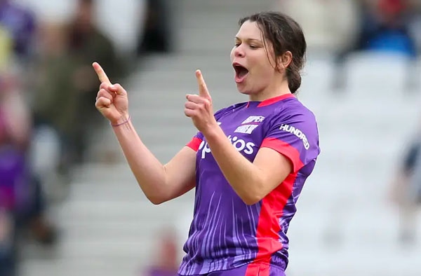 All-round Alice Davidson-Richards ensured a comfortable 7 Wicket win for Northern Superchargers. PC: Getty Images