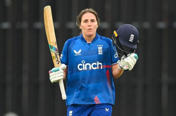 Nat Sciver-Brunt and Lauren Filer earned big accolades in the 2023 Cricket Writers Awards. PC: Getty