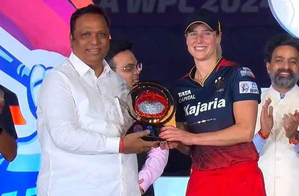 Ellyse Perry adds another feather to her Illustrious cap with WPL Title