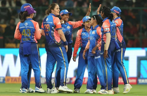 Mumbai Indians tops the table and pushes RCB out of Top 3 in the points table