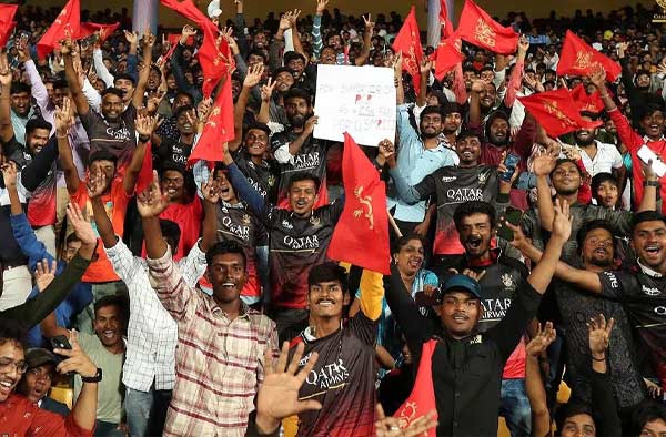 RCB fans extend their unwavering support at Chinnaswamy Stadium