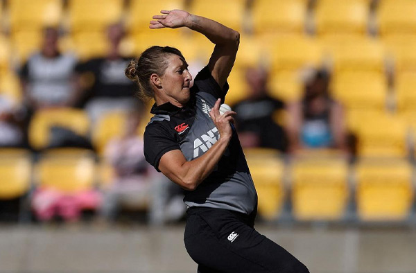 Quadriceps strain rules out skipper Sophie Devine out of 5th T20I against England