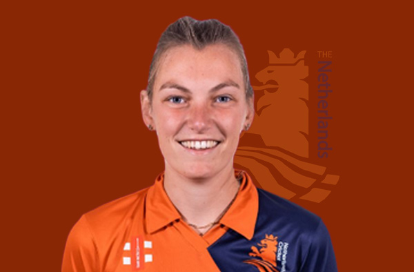 Babette de Leede for Netherlands. PC: Female Cricket