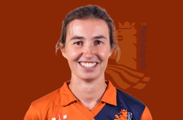 Jolien van Vliet for Netherlands. PC: Female Cricket