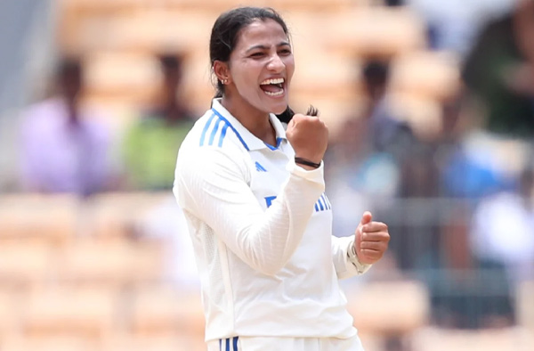 Sneh Rana picks 8 wicket in a Test Inning, becomes only 3rd player to take a 8-fer