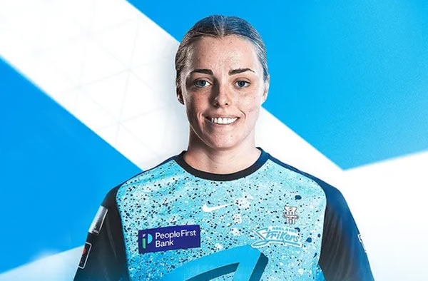 Eleanor Larosa Signs Adelaide Strikers for WBBL |10