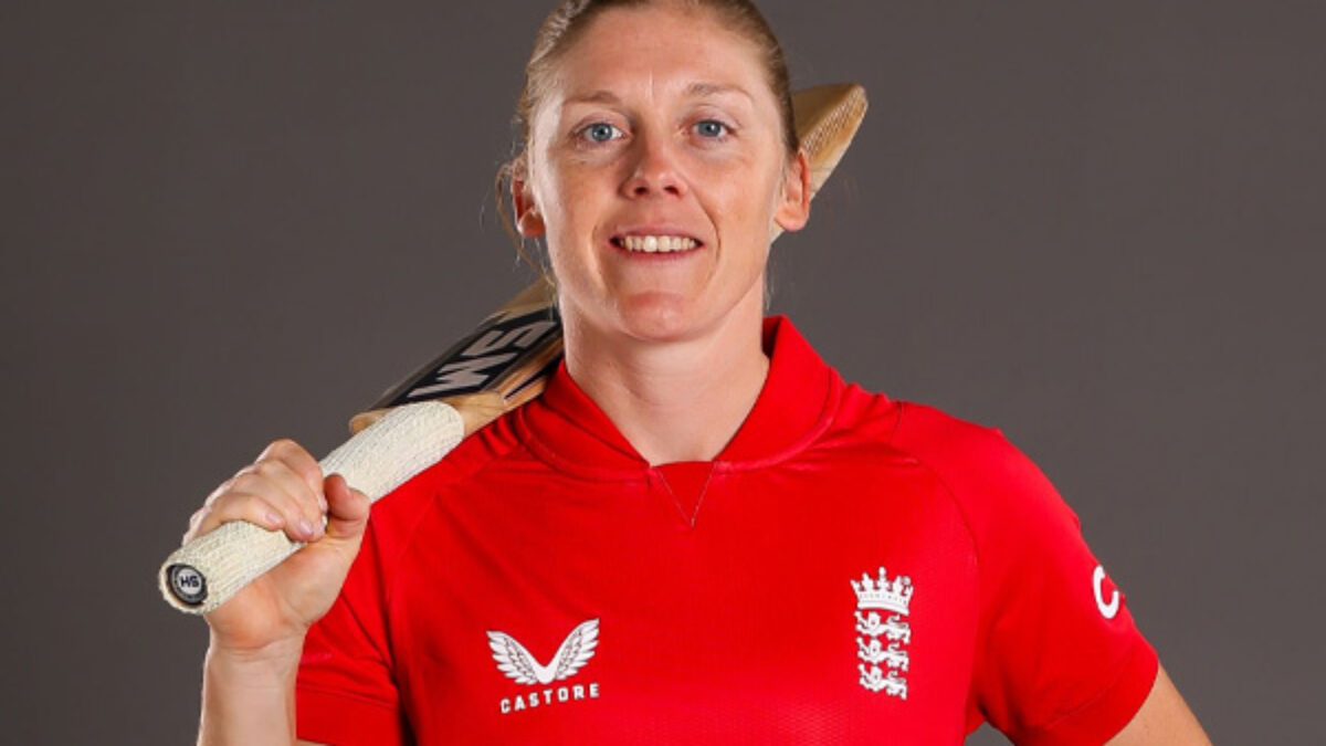 Heather Knight completes 2000 T20I Runs - Female Cricket