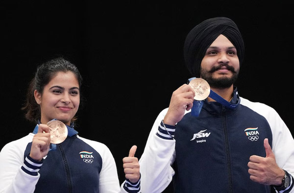 Mithali Raj - Jhulan Goswami Hail Manu Bhaker and Sarabjot Singh on their Olympic medal