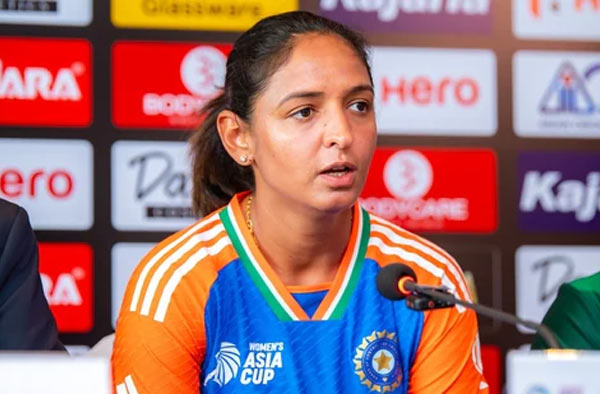 "That's None of My Business"  Harmanpreet Kaur reacts to an amusing question by Reporter