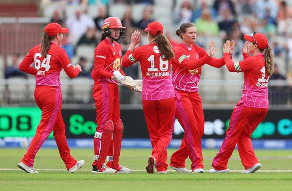 Watch Highlights Welsh Fire secure first win in Women's Hundred with Sophia Dunkley's unbeaten 69