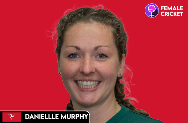 Danielle Murphy on FemaleCricket.com