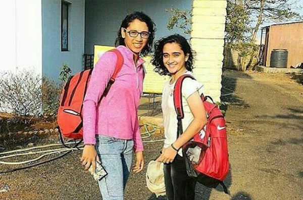 Smriti Mandhana with her childhood friend Shivali Shinde