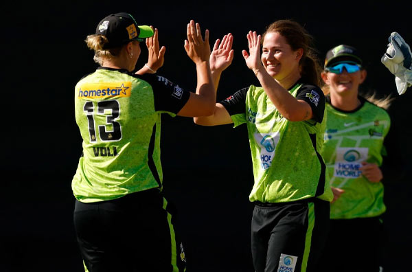 Heather Knight’s fifty and Samantha Bates four-fer guided Sydney Thunder to a convincing table-topping victory