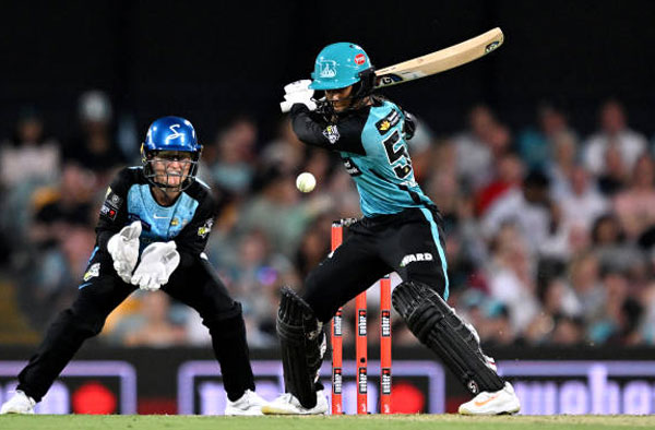 Jemimah Rodrigues scores her maiden WBBL Fifty for Brisbane Heat. PC: Getty