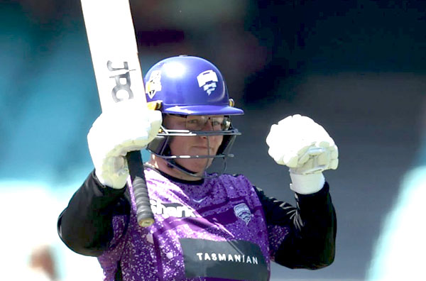 Lizelle Lee's record shattering 150* in just 75 sinks Perth Scorchers to a massive defeat