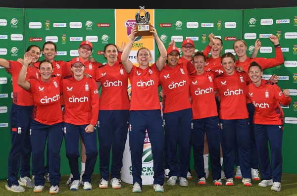 Danni Wyatt-Hodge’s Fifty and Charlie Dean’s 3-fer help England whitewash T20I series against South Africa