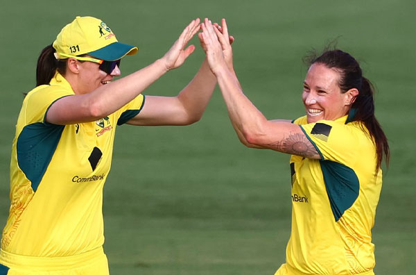 Megan Schutt's maiden five-fer highlights Australia's big win over India in ODI series opener