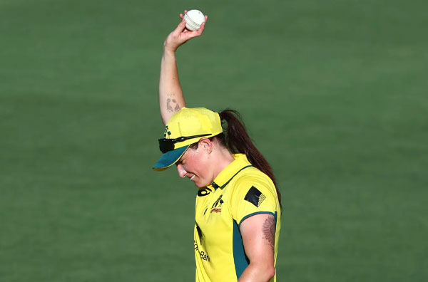 Megan Schutt produces maiden ODI 5-fer in series opener against India