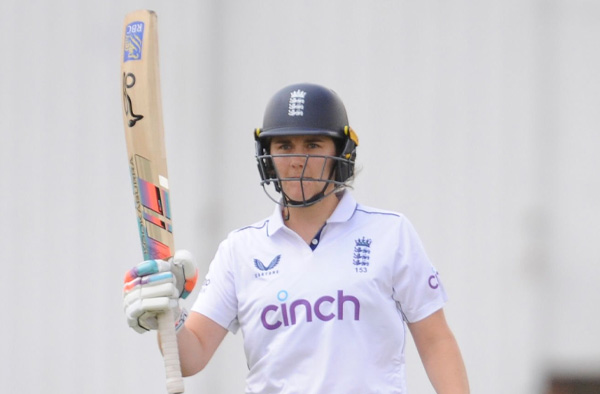 Top 5: Fastest Centuries in Women's Test History