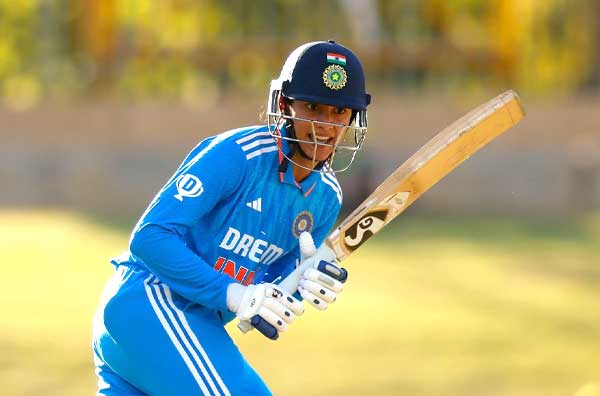 Smriti Mandhana Becomes Youngest to Surpass 8000 International Runs