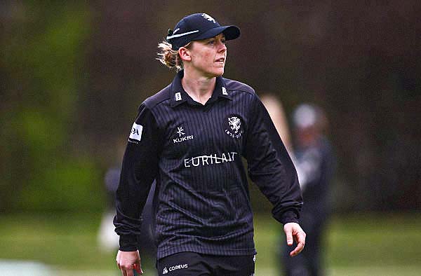World Cup-winning Captain Heather Knight Signs Somerset Contract Extension Through 2026