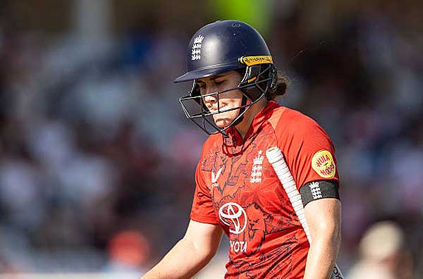 Nat Sciver-Brunt Ruled Out of Remainder of T20I Series Against India; Tammy Beaumont to Continue as Captain