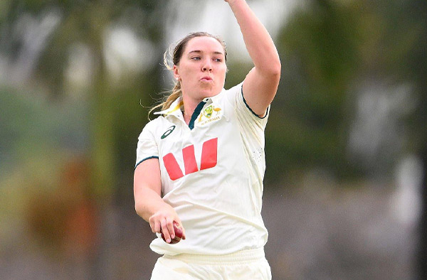 Georgia Prestwidg's 3-Fer Puts India A on Back Foot in Rain-Hit Opening Day in Brisbane