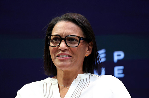 Mel Jones Honoured as Canada Super 60 Launches Historic Women's Tournament