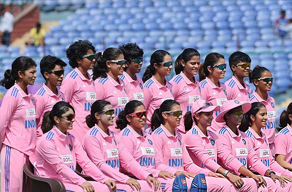 Why is the Indian Women's Cricket Team Wearing Pink Jerseys in the 3rd ODI Against Australia?