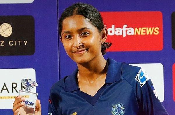 Ananya Mehra's All-Round Brilliance Powers Pithoragarh Hurricanes to Winning Start