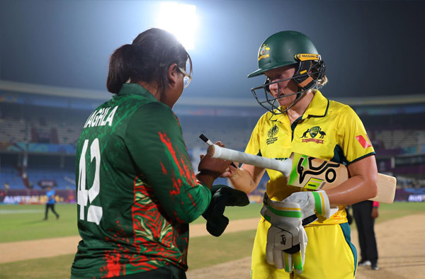 Fan-Girl Sanjida Akter Meets Alyssa Healy, Shares Heartwarming Autograph Moment
